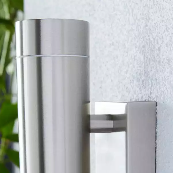 Dunelm Billy PIR Sensor Chrome Outdoor Wall Light 6 Dunelm Billy PIR Sensor Chrome Outdoor Wall Light - Image 4