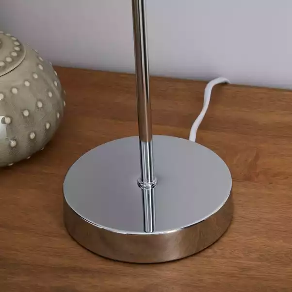 Dunelm Jaz Fringe Ivory Table Lamp 5 Dunelm Jaz Fringe Ivory Table Lamp - Image 3