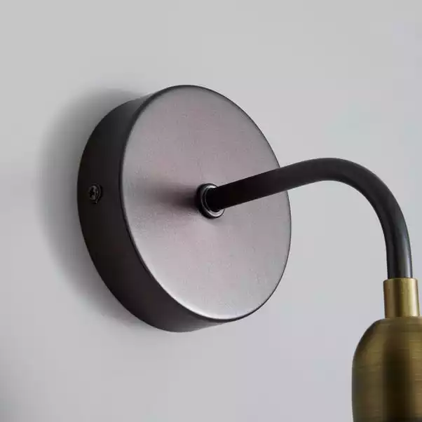 Dunelm Marsden Antique Brass Industrial Wall Light 5 Dunelm Marsden Antique Brass Industrial Wall Light - Image 3