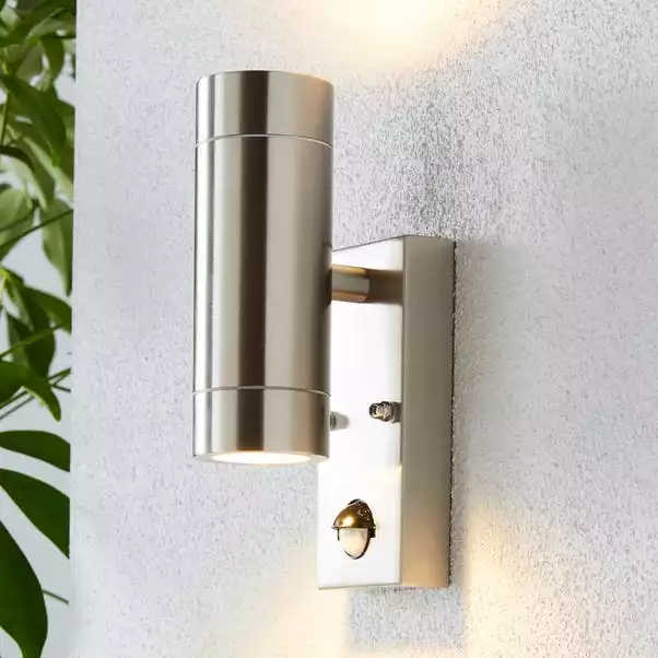 Dunelm Billy PIR Sensor Chrome Outdoor Wall Light 3 Dunelm Billy PIR Sensor Chrome Outdoor Wall Light