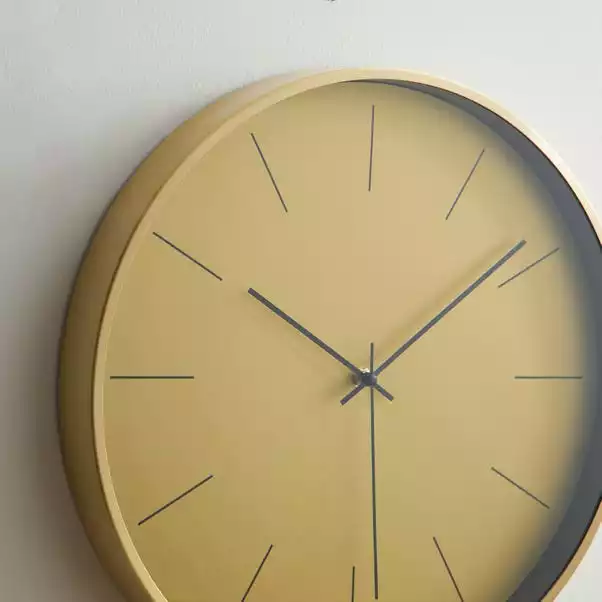 Dunelm Aluminium Gold 40cm Silent Clock 4 Dunelm Aluminium Gold 40cm Silent Clock - Image 2