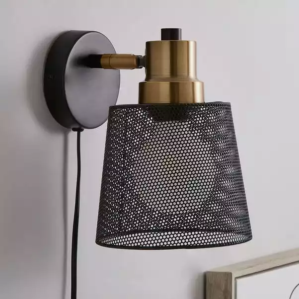 Dunelm Idris Industrial Easy Fit Wall Light 4 Dunelm Idris Industrial Easy Fit Wall Light - Image 2