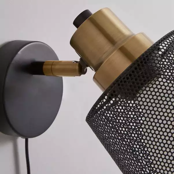 Dunelm Idris Industrial Easy Fit Wall Light 5 Dunelm Idris Industrial Easy Fit Wall Light - Image 3