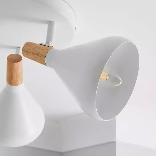 Elements Wolston 3 Light Spotlight 5 Elements Wolston 3 Light Spotlight - Image 3