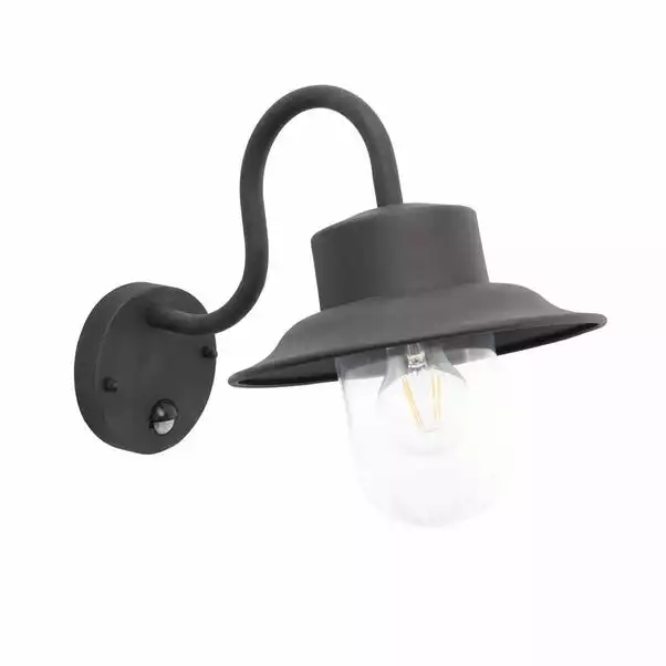 Vogue Lighting Vogue Windermere Outdoor PIR Wall Light 6 Vogue Lighting Vogue Windermere Outdoor PIR Wall Light - Image 4