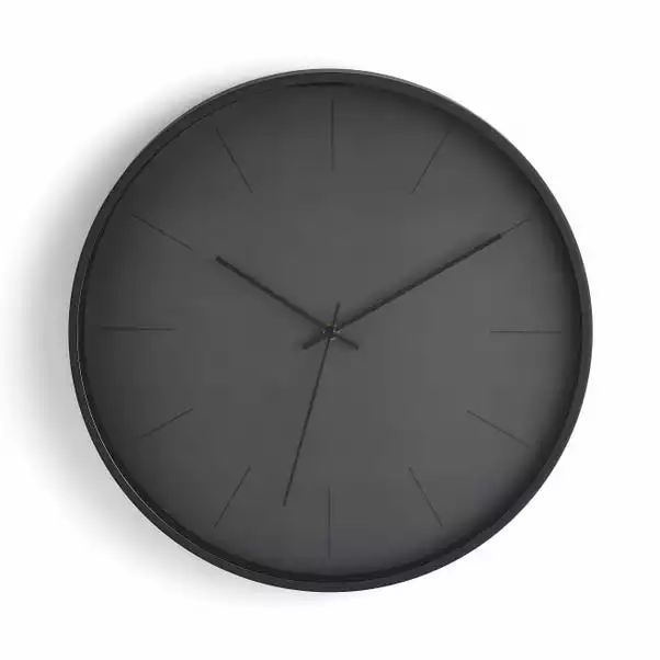 Dunelm Indoor Outdoor Aluminium Pewter Clock 40cm 5 Dunelm Indoor Outdoor Aluminium Pewter Clock 40cm - Image 3