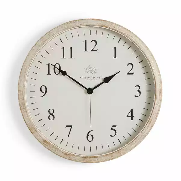 Churchgate 40cm Wooden Clock 5 Churchgate 40cm Wooden Clock - Image 3